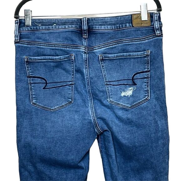 American Eagle light wash distressed high rise jegging size 14 - Picture 5 of 15